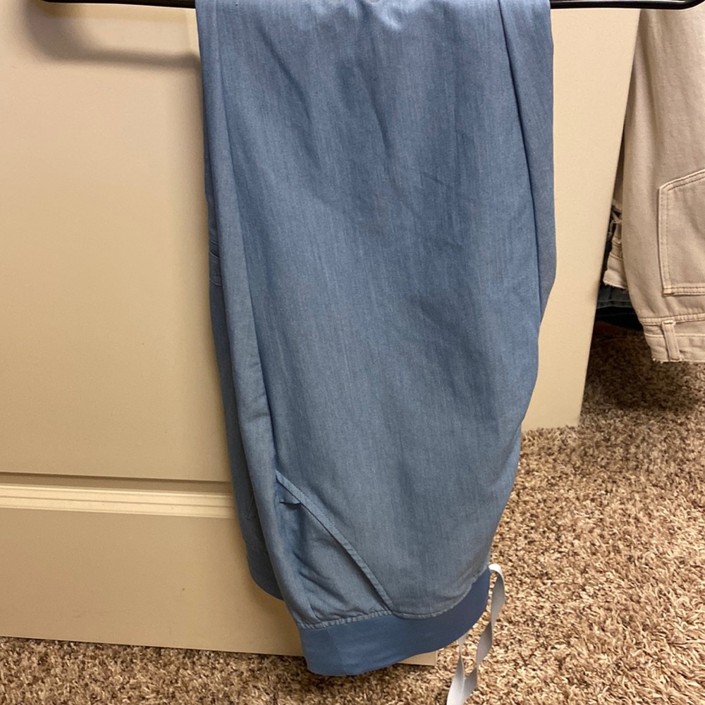 Figs light blue jogger